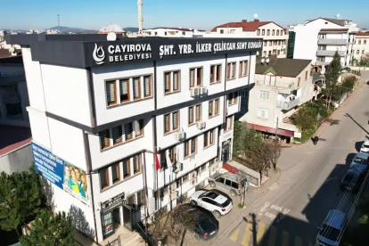 Çayırova Belediyesi Bilgi Evleri’nde 8 branşla yaz kursları başladı